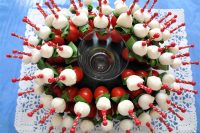Bouquet tomates mozzarella basilic, par Cuisine at home, Traiteur Yvelines Traiteur Saint-germain-en-Laye